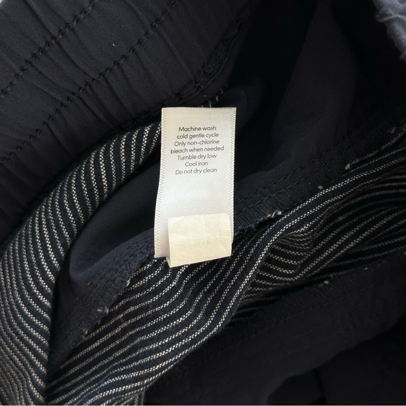 Athleta Bali 100% Linen Pants in Navy Stripe Size 6 - Picture 11 of 11